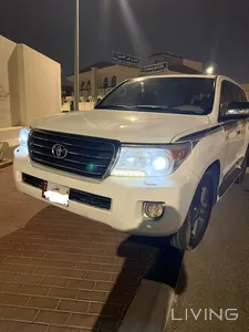 تويوتا لاند كروزر جي إكس آر 2014